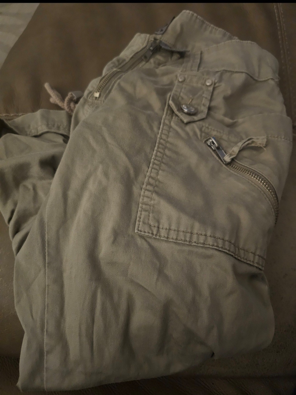 rave Olive Green Cargo Capris